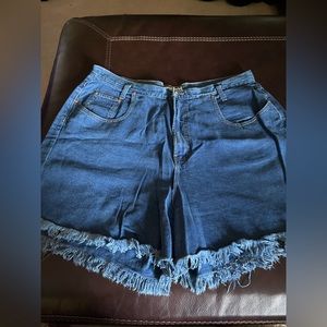 Ladies… Lane Bryant size 24 shorts 100% cotton